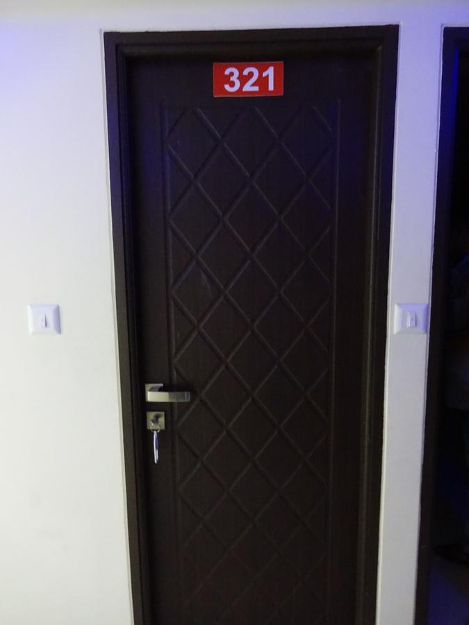 Hotel Royal Inn Ahmedabad Exterior foto