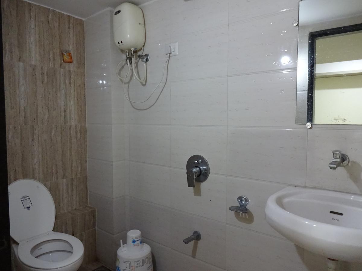 Hotel Royal Inn Ahmedabad Exterior foto